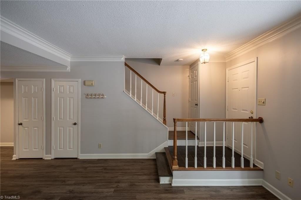 102 Wafco Ln - Photo 5 of 19