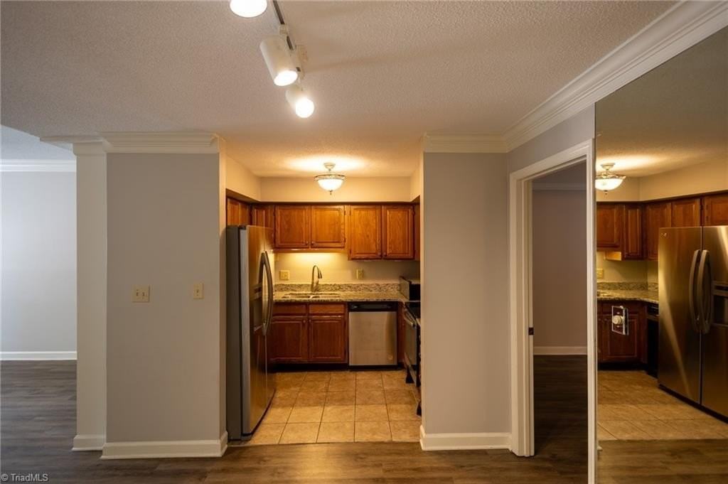 102 Wafco Ln - Photo 7 of 19