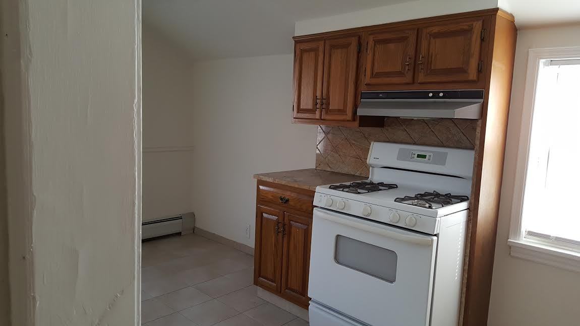 13 Clark Ct - Photo 2 of 10