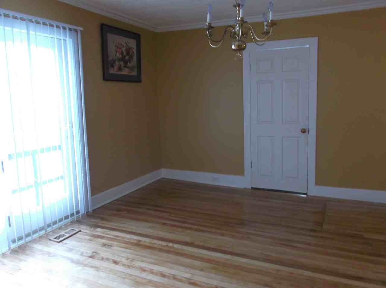 99 Lower Newton St - Photo 3 of 18