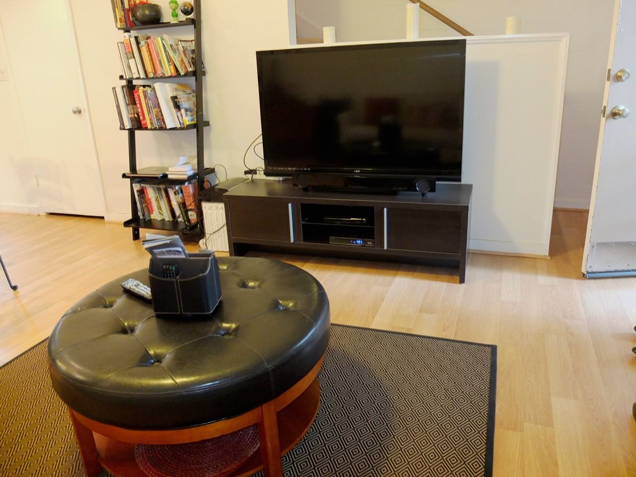 4848 Kilauea Ave - Photo 2 of 11
