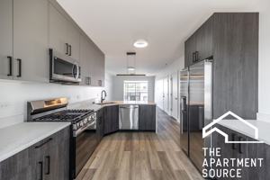 featured image of 2030 Greenwood St #104