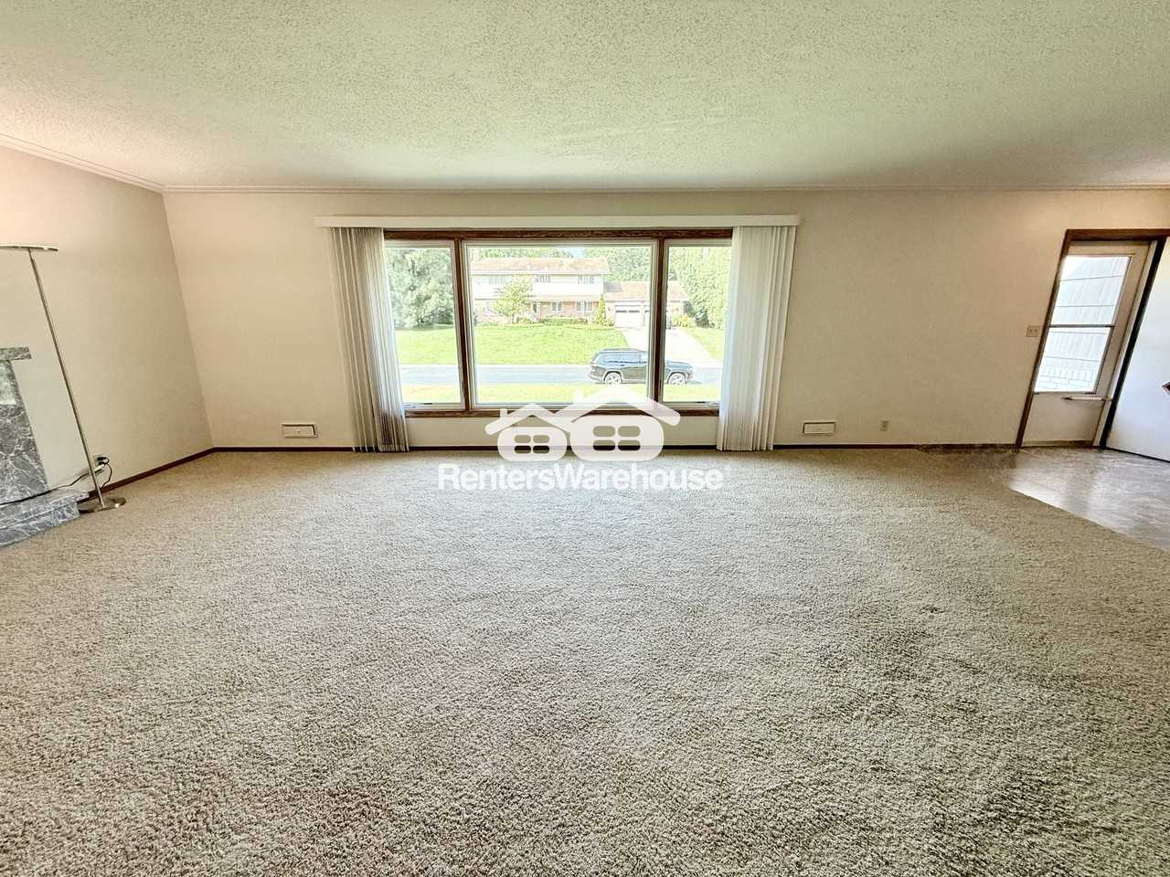 6625 Brittany Rd - Photo 3 of 27