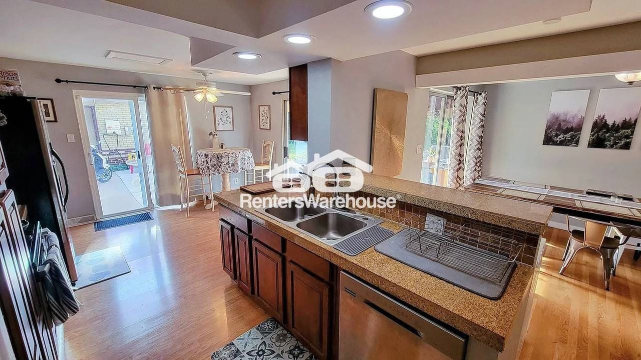 2583 S Quitman St - Photo 3 of 10