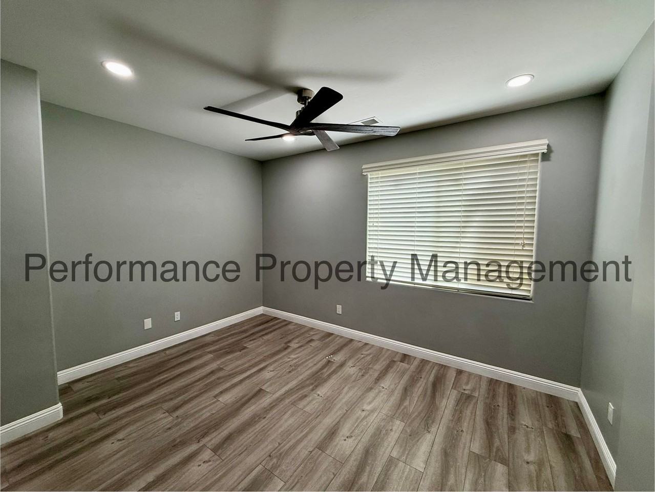 11708 Valley Forge Way - Photo 3 of 24