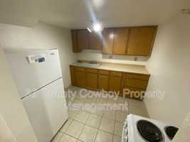 featured image of 1217 1/2 E Bradley St