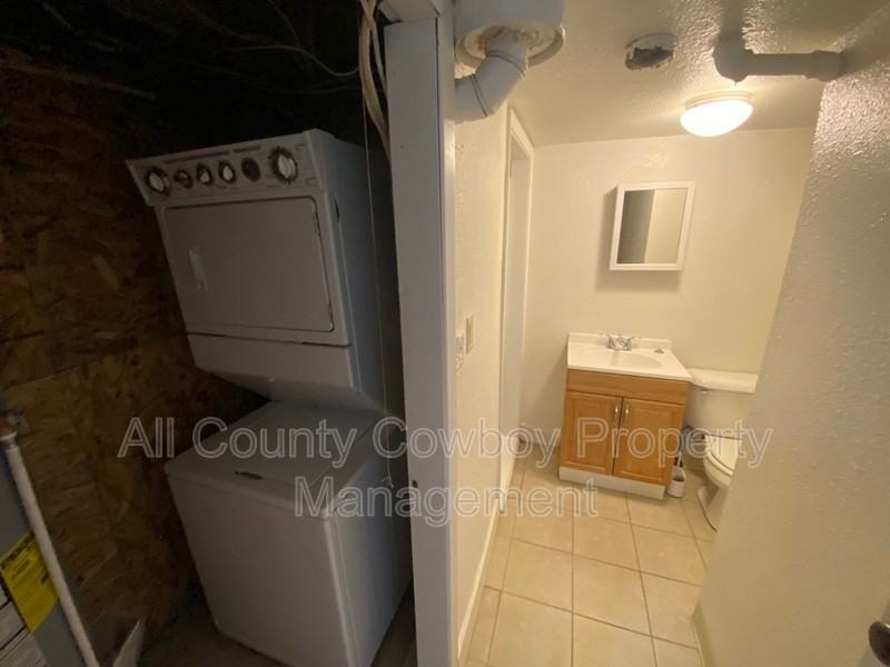 1217 1/2 E Bradley St - Photo 3 of 10