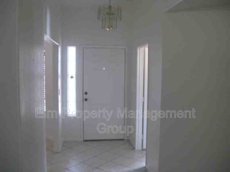 5716 Grand Entries Dr - Photo 3 of 10