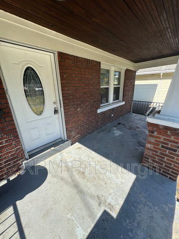 249 Elwyn Ave - Photo 2 of 17