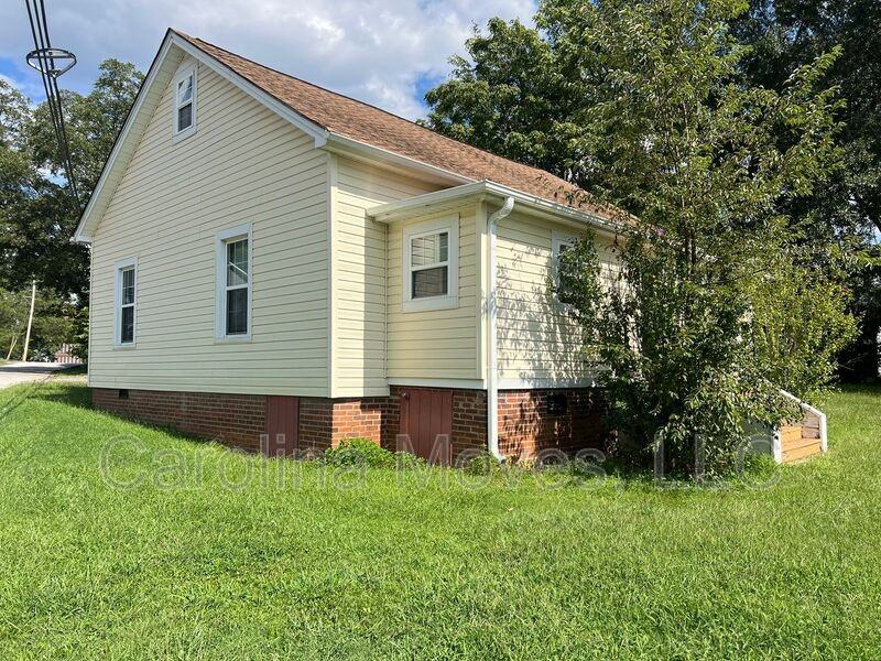 101 S 7th St - Photo 2 of 28