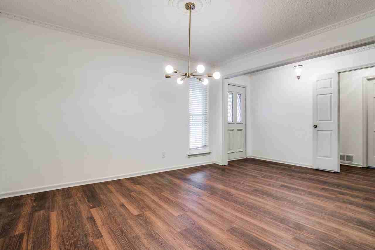 2 Preston Trail Ct - Photo 3 of 25