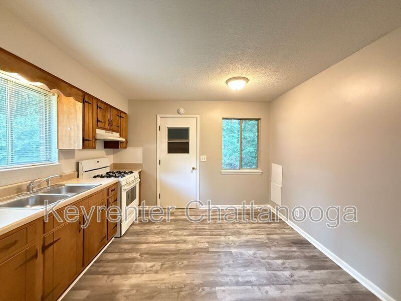 4460 Norcross Road #B - Photo 6 of 8