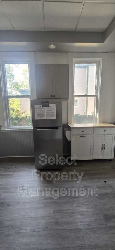 223 W Woodland Ave #1 - Photo 6 of 22