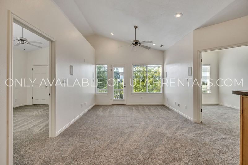 1028 Canyon Vista Rd #3 - Photo 6 of 29