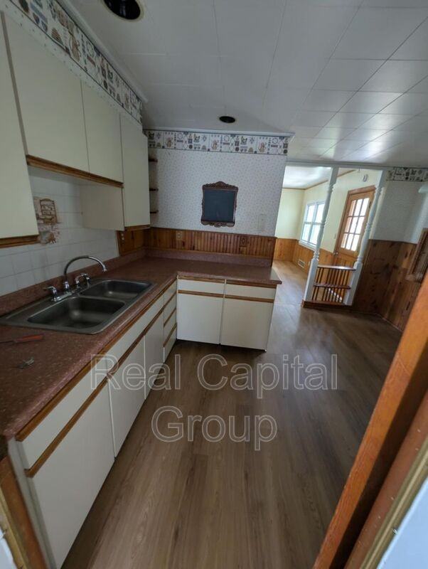 27 Kingswood Dr - Photo 2 of 14