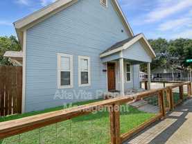 1723 Nw 25th St #1 - Photo 1 of 1