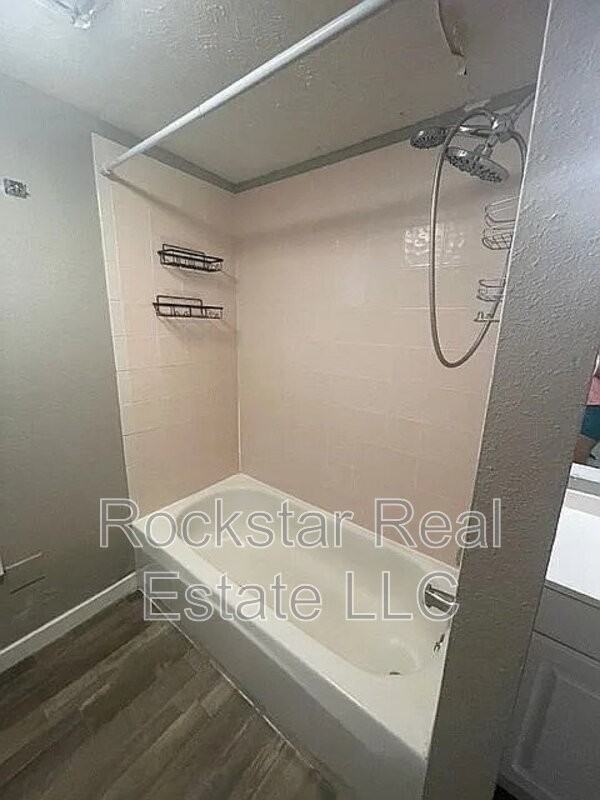 2213 N Perry St - Photo 7 of 9