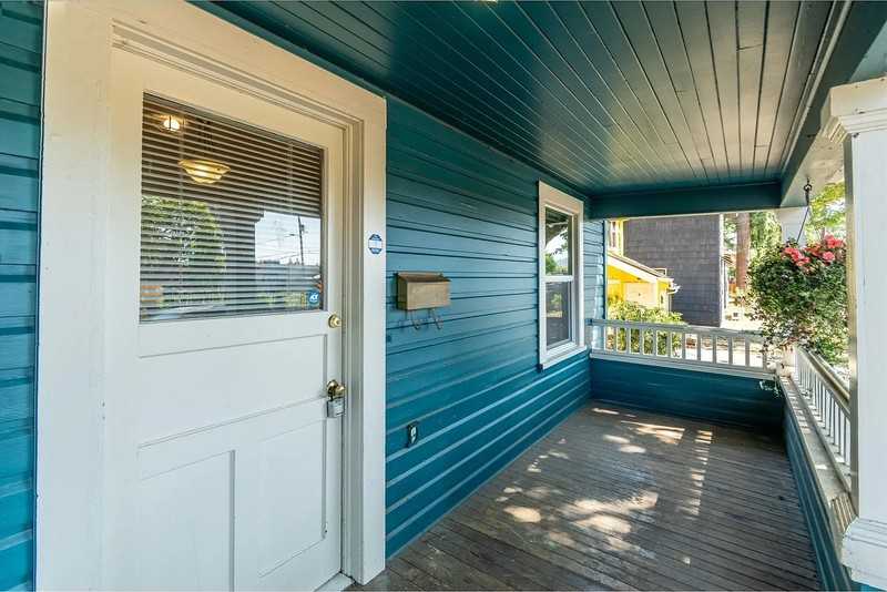 511 Madison St - Photo 4 of 27