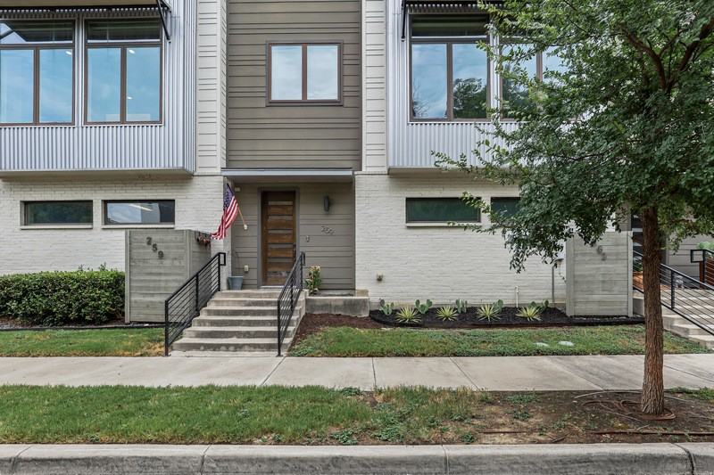 259 Currie St - Photo 3 of 20