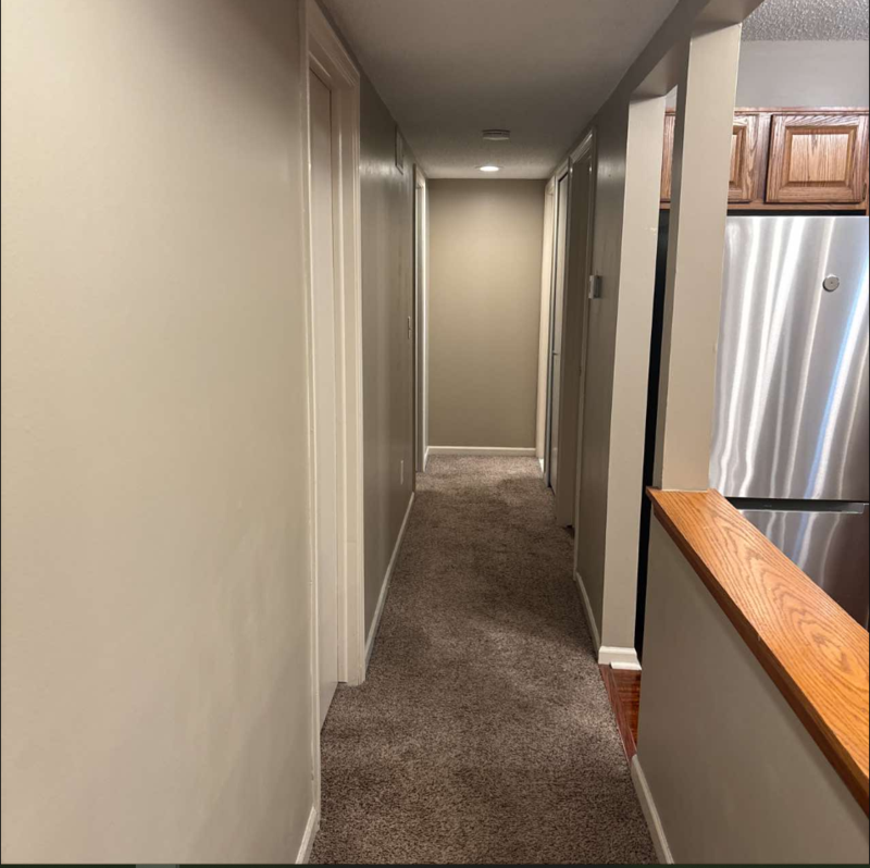 173 Pinewood Cir - Photo 4 of 10