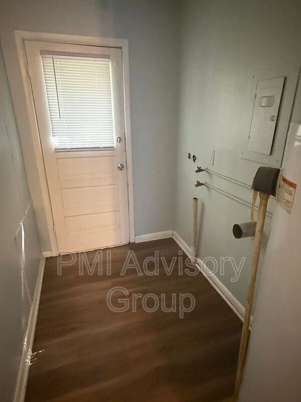 2014 Sw Van Buren St - Photo 4 of 6