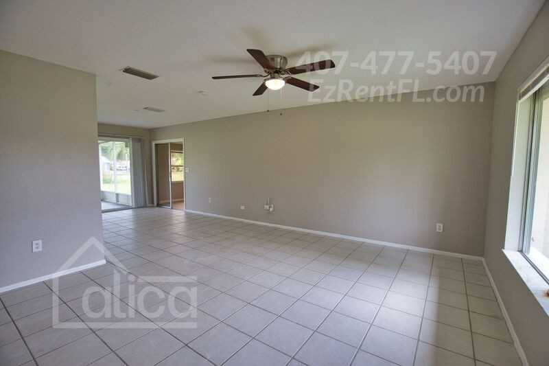 6667 Carovel Ave - Photo 4 of 36