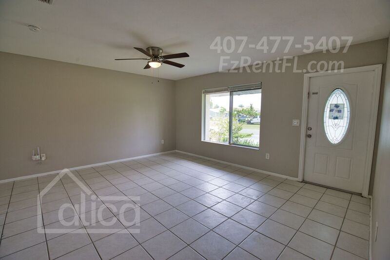 6667 Carovel Ave - Photo 5 of 36