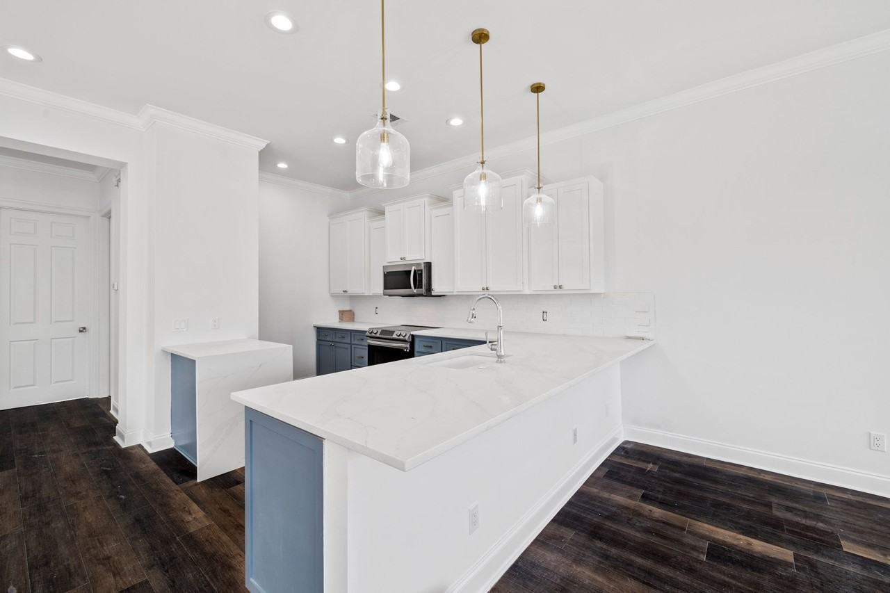 21811 Palm Ave - Photo 4 of 12