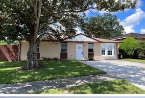 featured image of 2888 Glenbrook Dr