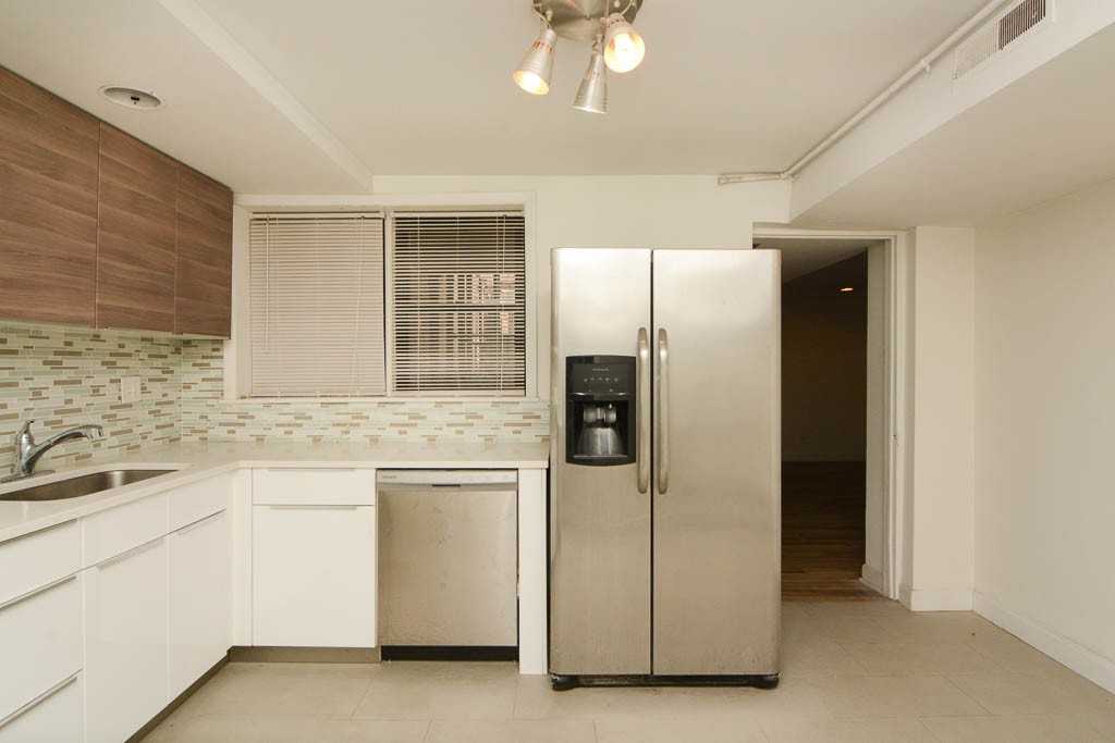 1160 N La Salle Dr #G - Photo 4 of 21