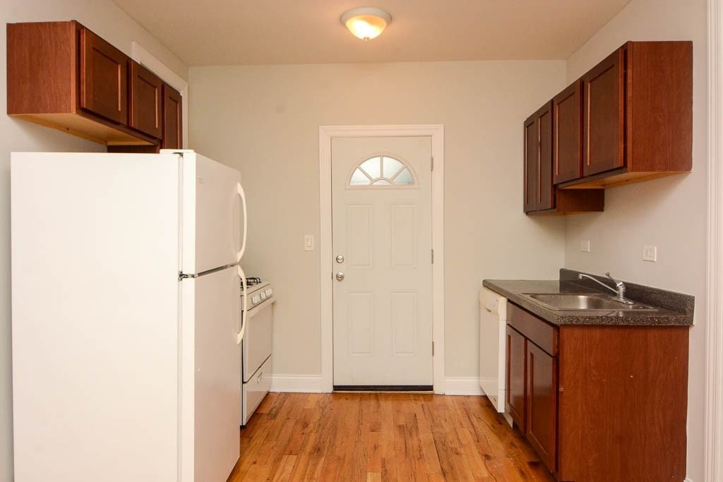 6265 West Cornelia Avenue #3E - Photo 2 of 21