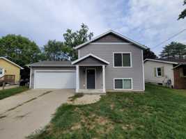 featured image of 2727 Abigail St Se