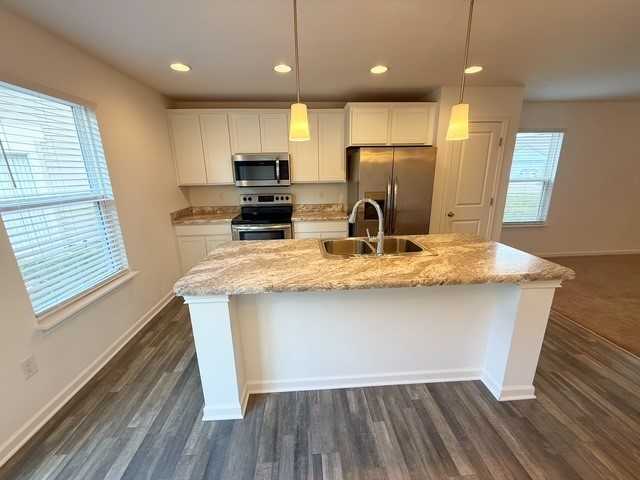 1228 Worcester Way - Photo 4 of 18