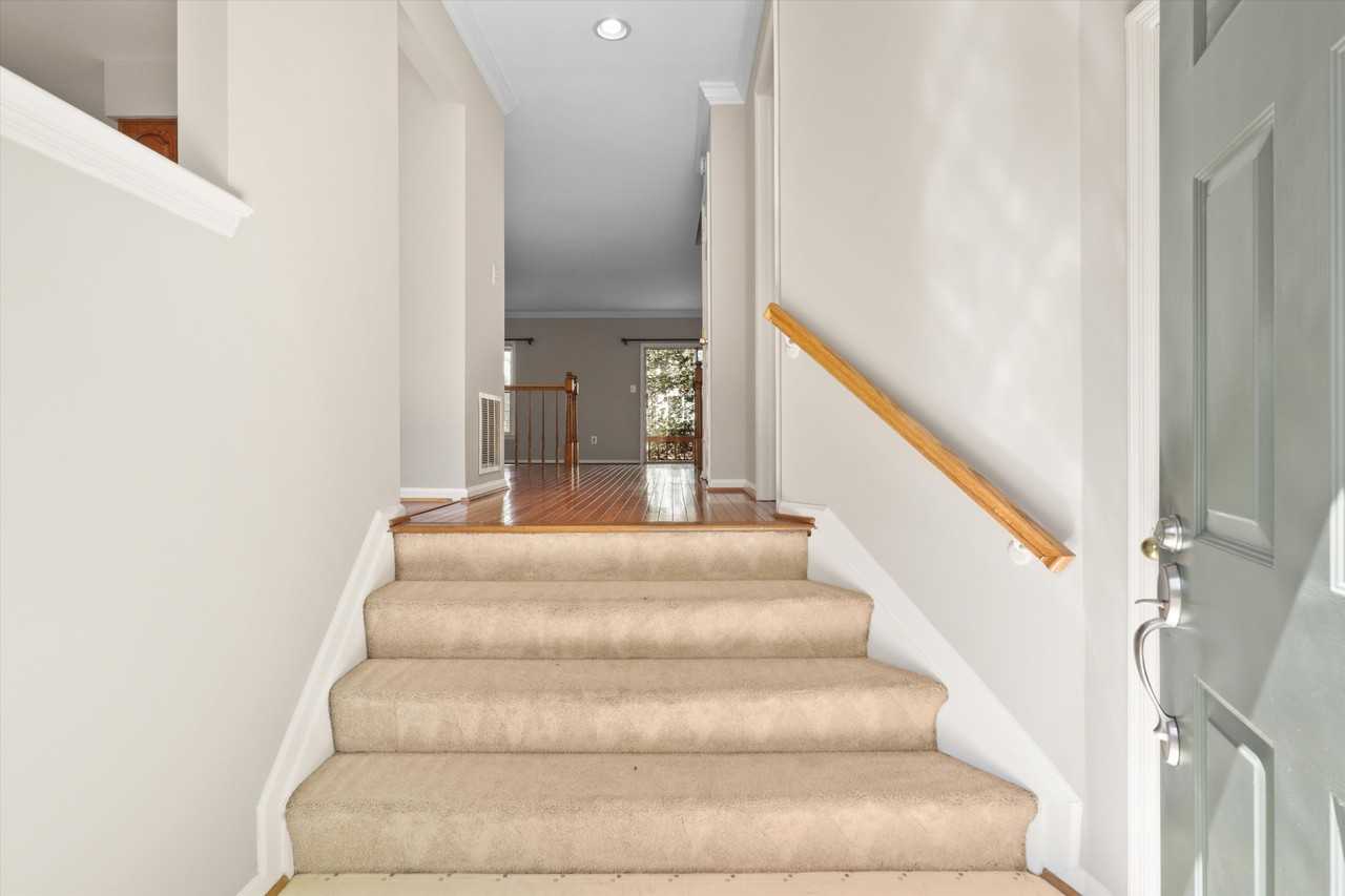 5929 Woodfield Estates Drive - Photo 7 of 46