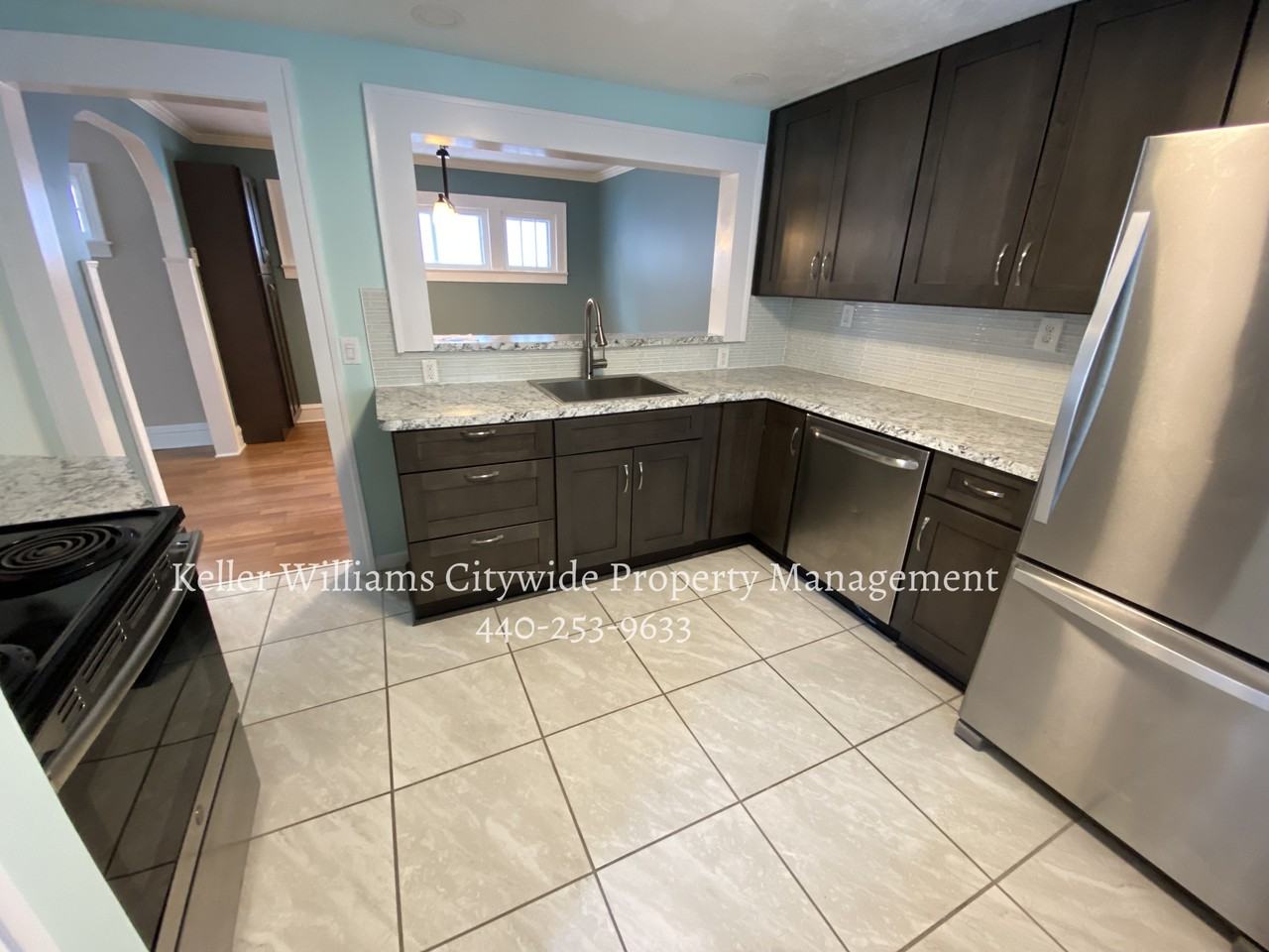 1437 Maile Ave - Photo 4 of 14