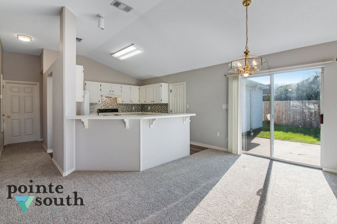 987 John Wayne Cir - Photo 6 of 26