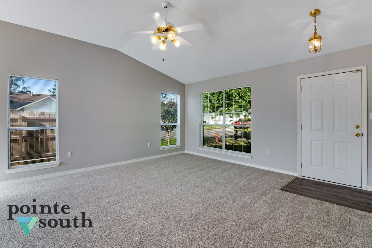 987 John Wayne Cir - Photo 7 of 26