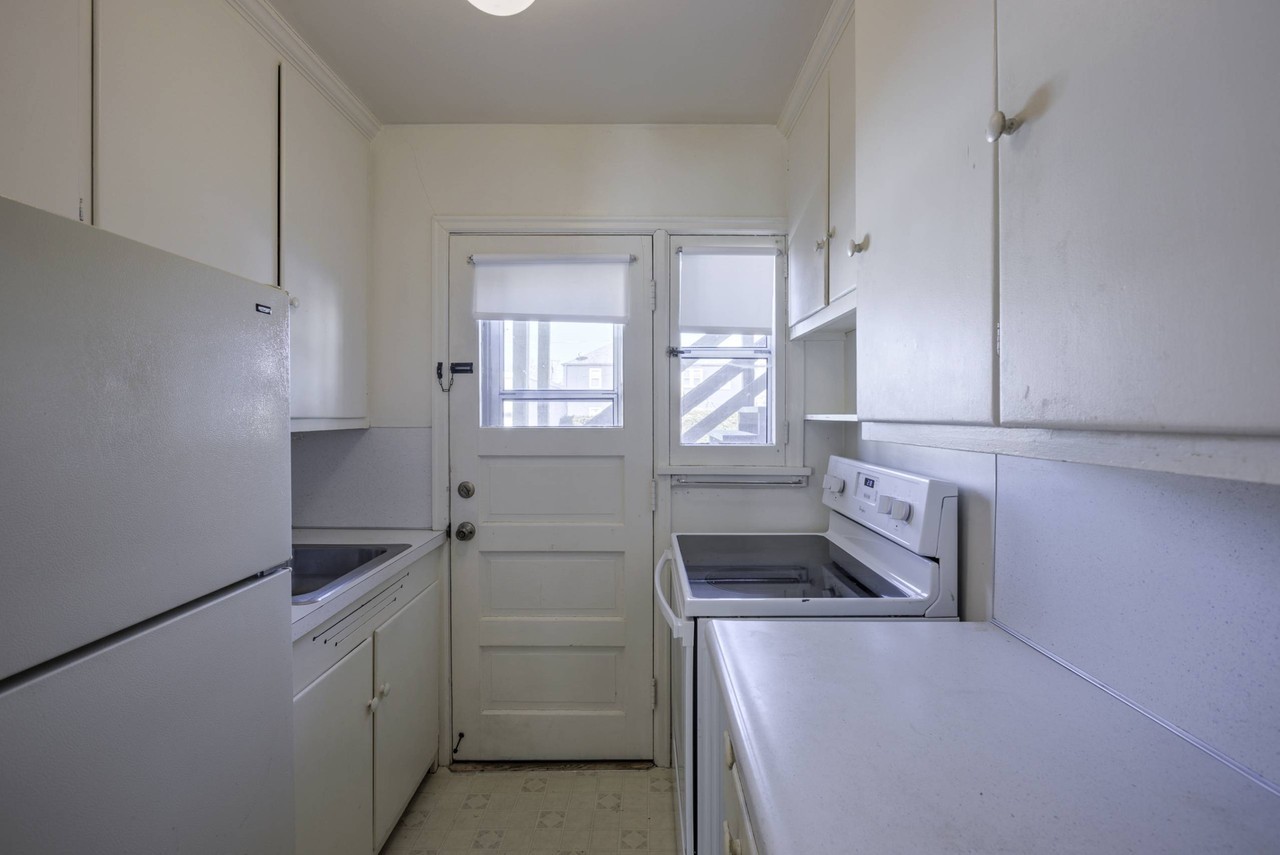 5508 Corby - Photo 7 of 30