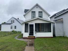 905 Water St - Photo 1 of 1