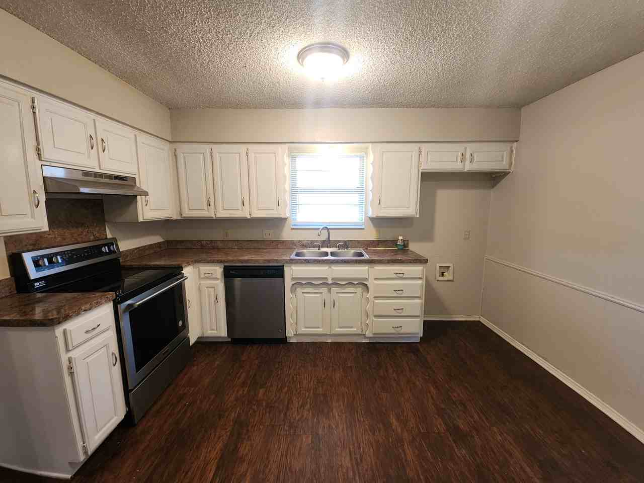 2625 Putnam St - Photo 5 of 16