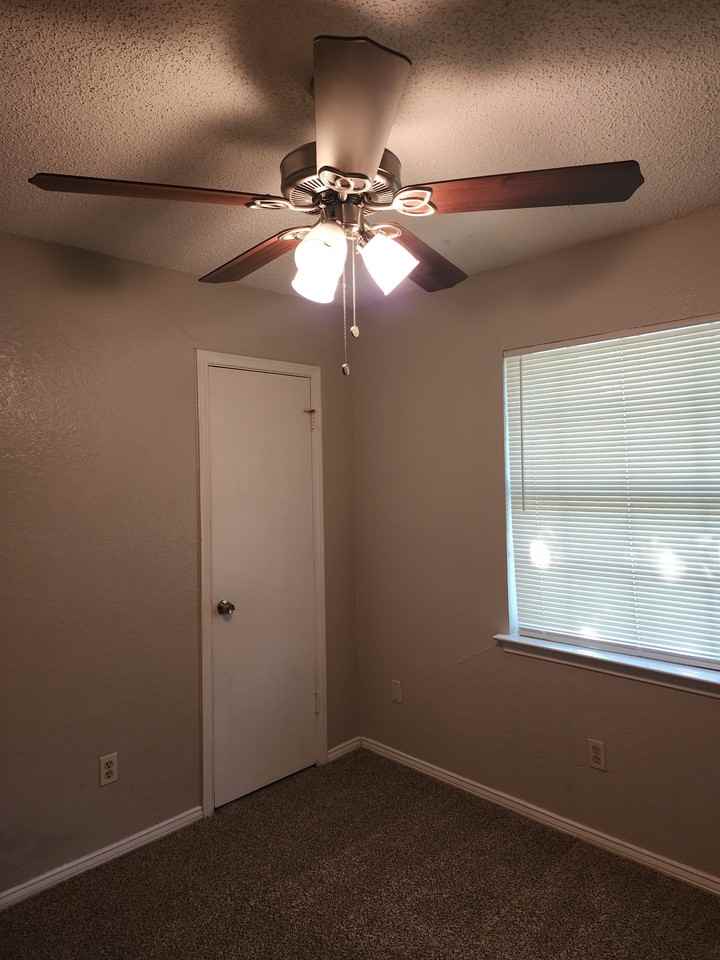 2625 Putnam St - Photo 7 of 16