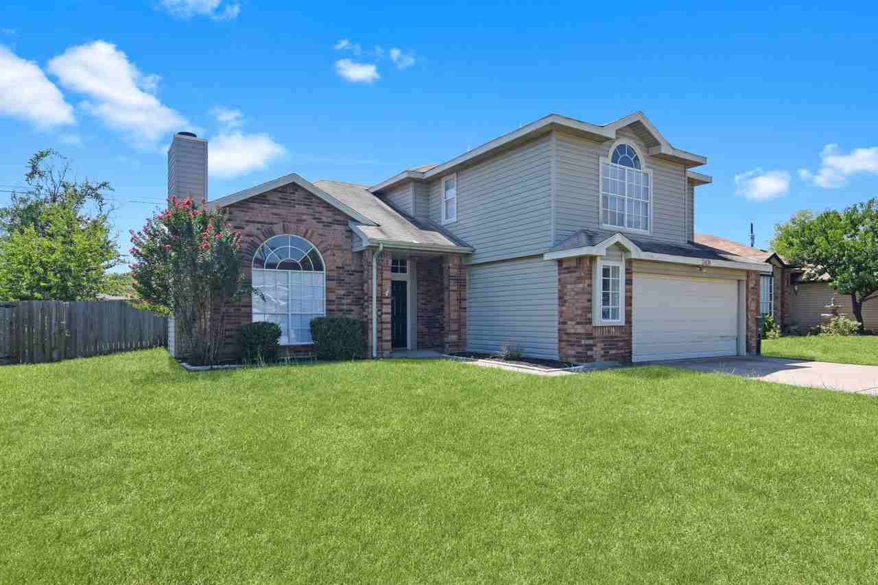 2408 Bluebonnet Dr - Photo 3 of 28