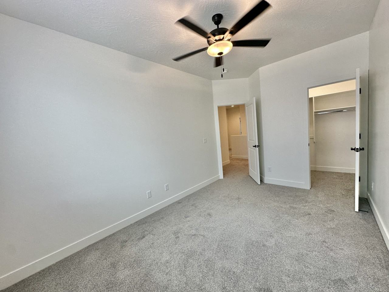 210 Nw - Photo 6 of 10