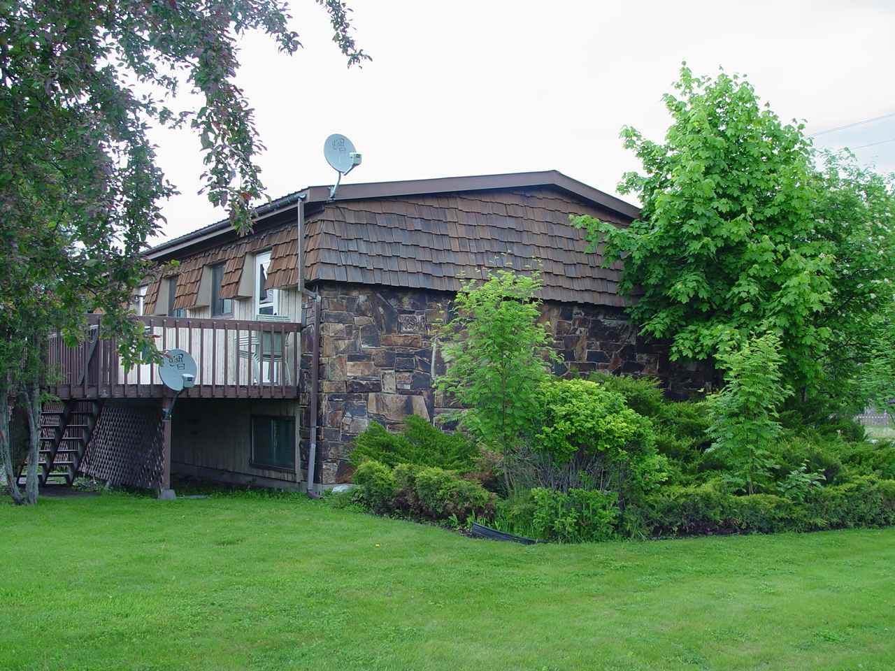 728 4Th Ave W - Photo 3 of 4