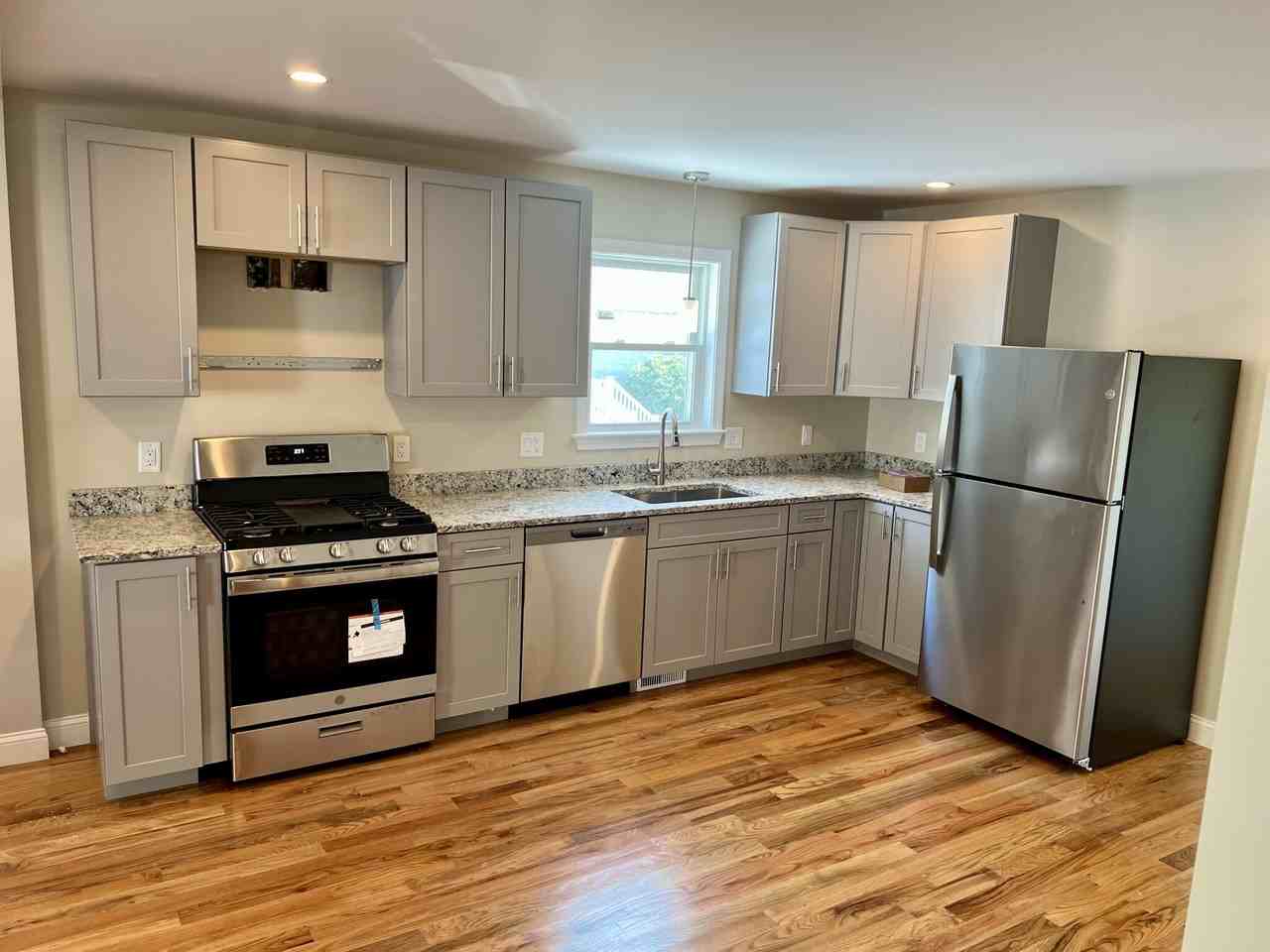 Garfield Ave - Photo 3 of 19