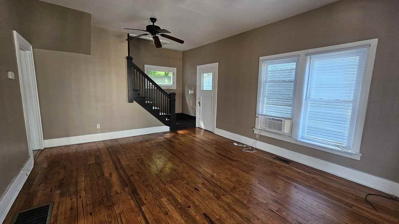 774 Garrison Avenue - Photo 5 of 23