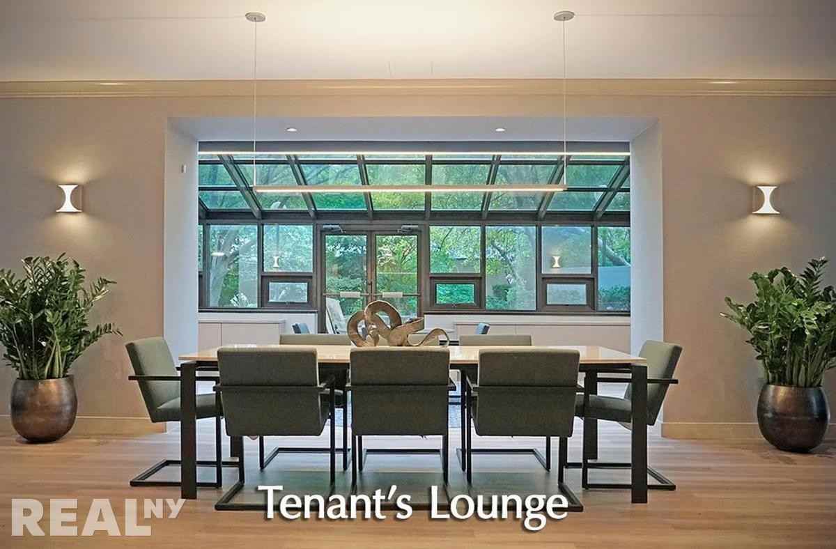 York Ave #29H - Photo 4 of 7