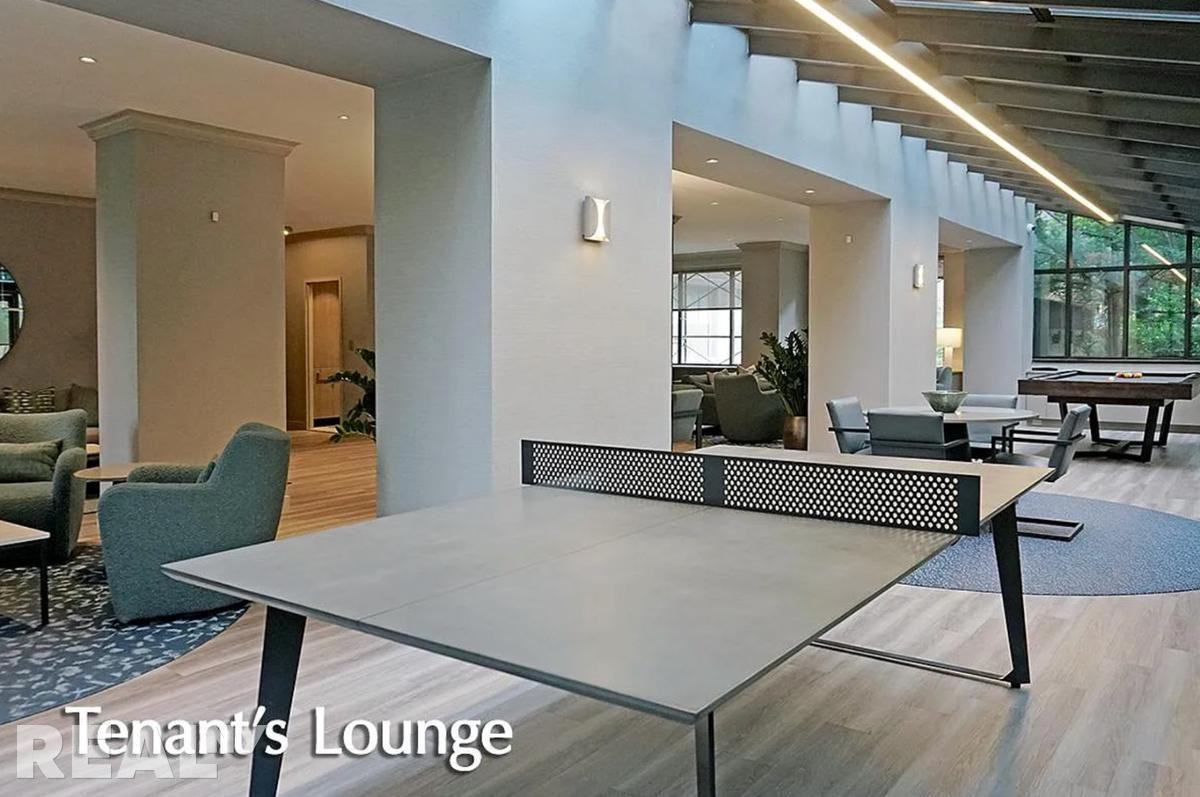 York Ave #29H - Photo 5 of 7