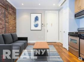 E 1st St #5R - Photo 1 of 1