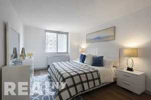 featured image of Franklin D Roosevelt Dr